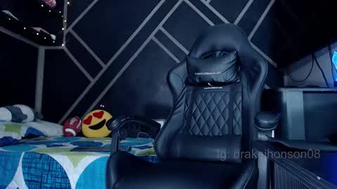 Drake online show from February 1, 4:42 am