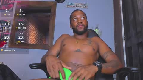 Snapshot of drake_nassir4 chatting on January 14, 12:22 am ---Drake--- online show from January 14, 12:22 am