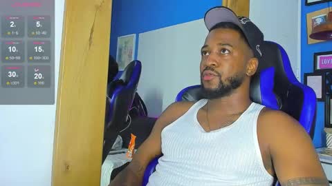 Snapshot of drake_nassir4 chatting on September 19, 1:54 am ---Drake--- online show from September 19, 1:54 am