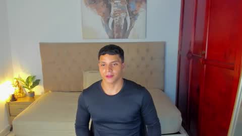Snapshot of drakesmith01 chatting on September 21, 8:35 pm Drake Smith online show from September 21, 8:35 pm