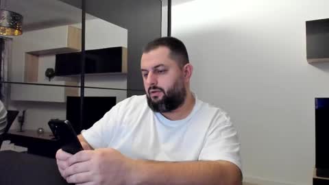 Draven A online show from March 1, 2:15 am