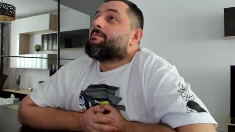 Draven A online show from March 3, 1:23 pm