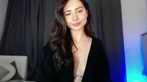 Nicole online show from February 23, 2:46 pm