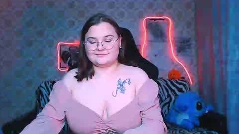 dreamforyoue2 online show from October 24, 10:43 pm