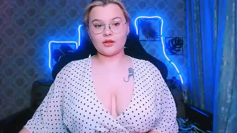 dreamforyoue2 online show from April 6, 5:58 pm