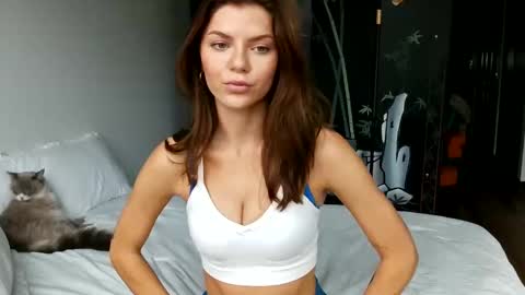 Taylor online show from December 17, 7:26 pm