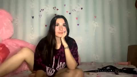 Snapshot of dreamkaren_ chatting on January 13, 6:49 pm Karina online show from January 13, 6:49 pm
