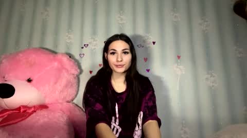 Snapshot of dreamkaren_ chatting on February 4, 2:53 pm Karina online show from February 4, 2:53 pm