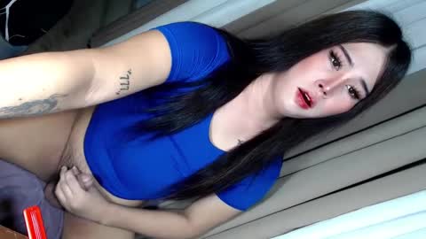 Snapshot of dreammegan chatting on December 14, 6:52 pm Stacy DONT FORGET TO FOLLOW ME AND THUMBS UP my wife samgrg2 online show from December 14, 6:52 pm
