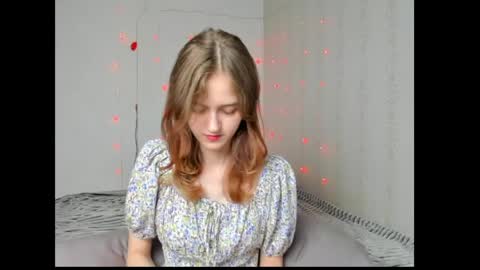 dreamy_pollyyy online show from May 12, 5:55 pm