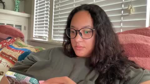 Snapshot of dreamyriri chatting on September 11, 3:24 pm RIRI OR DREAMY online show from September 11, 3:24 pm