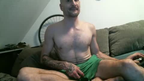 Ronny online show from October 17, 9:30 pm