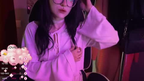 Tara  Sonny online show from December 17, 6:42 am