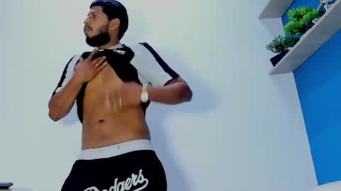 drimitrixlux_02 online show from July 2, 8:14 pm