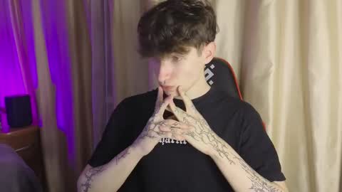 Mark online show from February 27, 6:33 pm