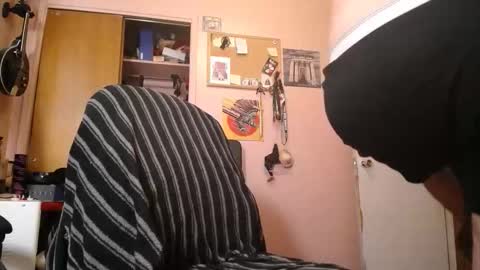 Snapshot of dstructo chatting on October 16, 9:02 pm D online show from October 16, 9:02 pm
