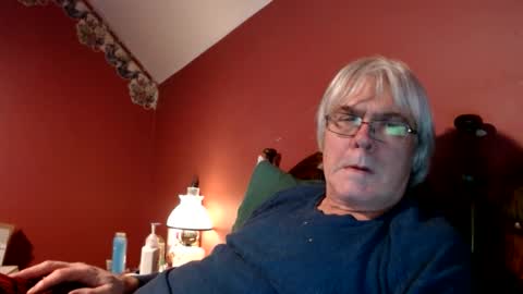 Snapshot of dug38 chatting on February 2, 5:37 pm Doug online show from February 2, 5:37 pm