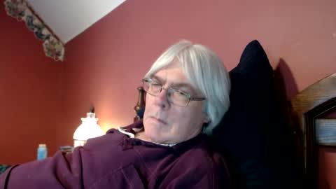 Snapshot of dug38 chatting on February 11, 6:11 pm Doug online show from February 11, 6:11 pm