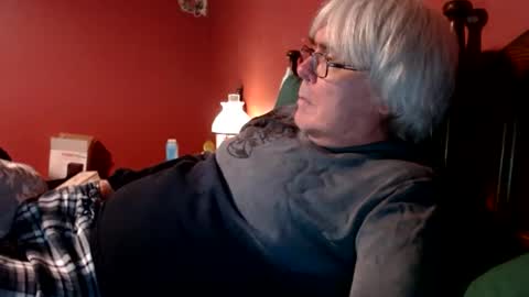 Snapshot of dug38 chatting on January 29, 2:40 am Doug online show from January 29, 2:40 am