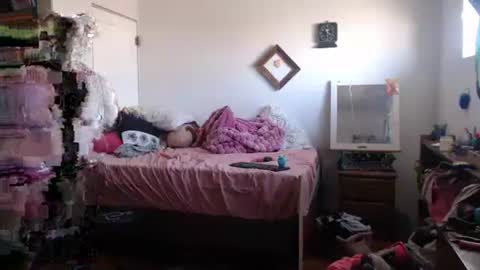 dumbgirl5150 online show from February 26, 6:22 pm