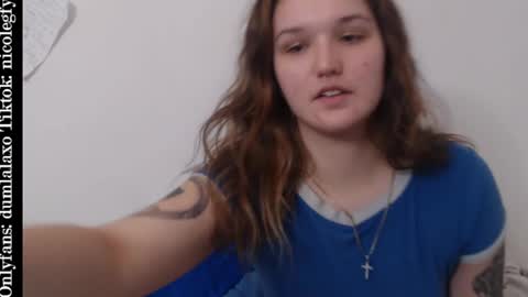 Snapshot of dumlala chatting on February 23, 11:04 pm the only advantage you have over me is that u can kiss my ass and i cant  online show from February 23, 11:04 pm