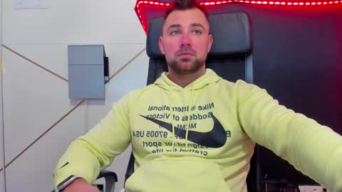 DuncanStone online show from February 4, 9:35 am