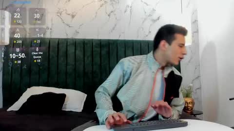 Snapshot of dustin_sonne chatting on February 16, 3:26 am Dustin Sonne online show from February 16, 3:26 am