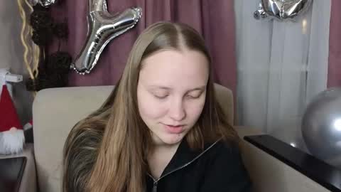 Jenny online show from February 24, 8:12 pm