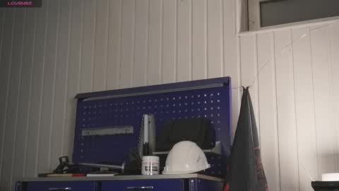 Snapshot of dustyn_fox chatting on September 8, 4:39 pm Dustyn online show from September 8, 4:39 pm