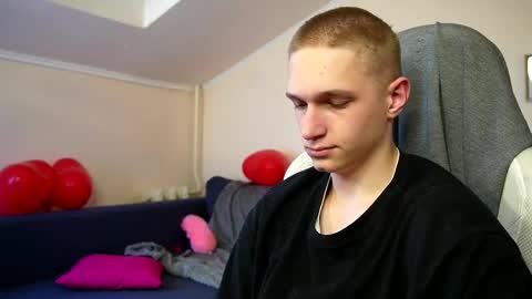 Snapshot of dustyn_fox chatting on February 18, 2:16 pm Dustyn online show from February 18, 2:16 pm