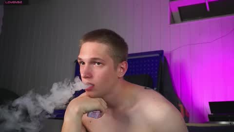 Snapshot of dustyn_fox chatting on October 3, 4:48 pm Dustyn online show from October 3, 4:48 pm