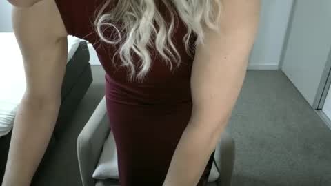 Ambertje040 online show from April 3, 7:48 am