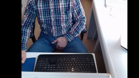 Snapshot of dutchpornking2 chatting on February 17, 11:44 am dutchpornking2 online show from February 17, 11:44 am