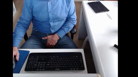 Snapshot of dutchpornking2 chatting on October 13, 8:16 am dutchpornking2 online show from October 13, 8:16 am
