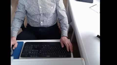 dutchpornking2 online show from May 4, 6:53 am