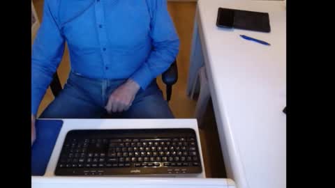 Snapshot of dutchpornking2 chatting on October 8, 4:02 pm dutchpornking2 online show from October 8, 4:02 pm