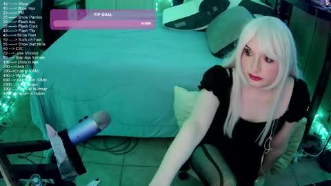 DvaDaisy online show from September 14, 9:27 pm