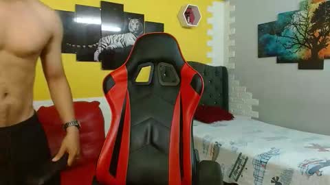 dylans_brown online show from February 12, 1:58 pm