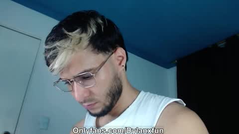 dylanxfun online show from March 26, 3:01 am