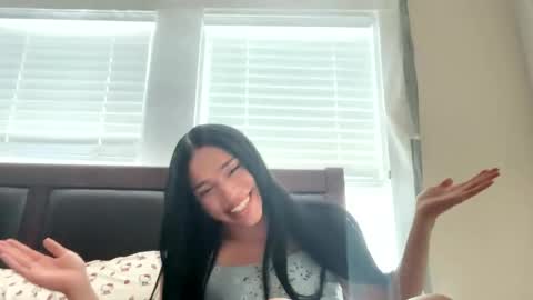 Dynasty online show from May 26, 4:24 pm