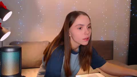 Snapshot of dyrinda chatting on December 25, 12:27 am Julia and Dima online show from December 25, 12:27 am
