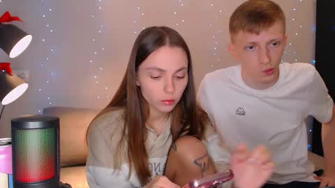 Snapshot of dyrinda chatting on February 6, 7:35 am Julia and Dima online show from February 6, 7:35 am