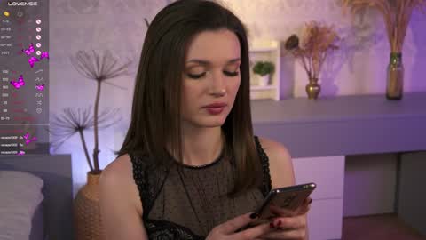 Snapshot of e_vvv_a chatting on February 3, 2:55 pm Eva online show from February 3, 2:55 pm