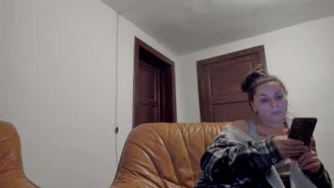 Snapshot of easyacee chatting on September 25, 5:42 pm easyacee online show from September 25, 5:42 pm