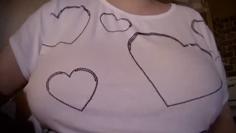 easysmart000 online show from March 17, 7:19 pm