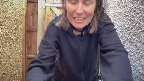 Nadia Ferreira  online show from October 9, 11:15 am