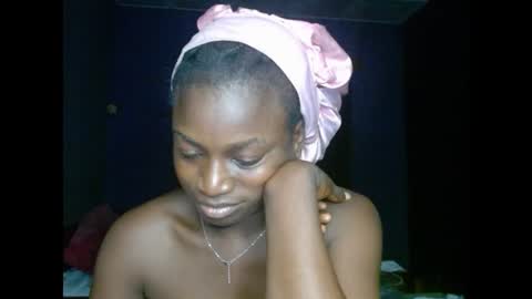 eatuupx online show from February 9, 1:44 am