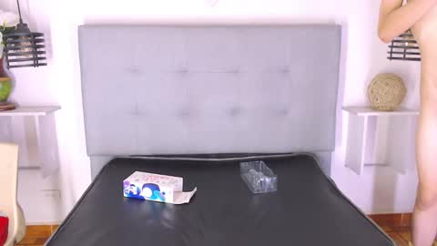 Snapshot of eban_dustan chatting on January 14, 1:36 am Eban online show from January 14, 1:36 am