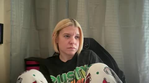 americnbarbie online show from November 7, 6:54 pm