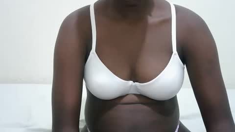 ebony_babbe online show from November 4, 2:02 am